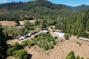 3685 Windy Creek Rd, Glendale, OR 97442 - Photo 34