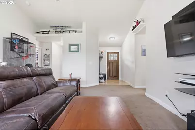 948 Salamander Rd, Jefferson, OR 97352 - Photo 2