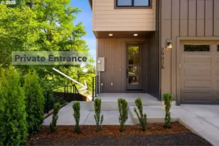2902 E McLoughlin Blvd, Vancouver, WA 98661 - Photo 2