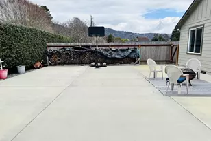 418 Memory Ln, Brookings, OR 97415 - Photo 34