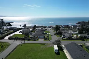 418 Memory Ln, Brookings, OR 97415 - Photo 40