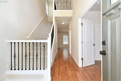 2804 SE 111th Ave, Portland, OR 97266 - Photo 4