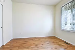 2804 SE 111th Ave, Portland, OR 97266 - Photo 6