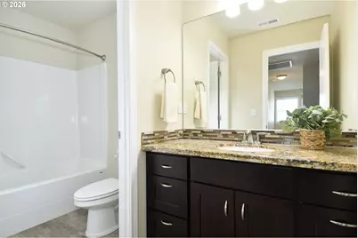 2804 SE 111th Ave, Portland, OR 97266 - Photo 32