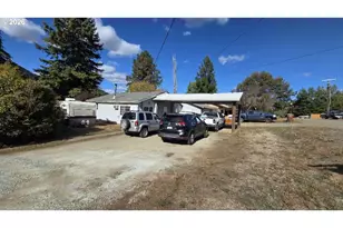 303 Walnut St, Myrtle Creek, OR 97457 - Photo 6