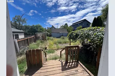 4904 NE 12th Ave, Portland, OR 97211 - Photo 2