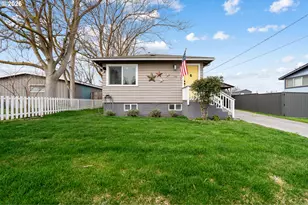 235 NW Butte Dr, Hermiston, OR 97838 - Photo 1