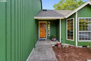 15560 SW Hearth Ct, Beaverton, OR 97007 - Photo 2