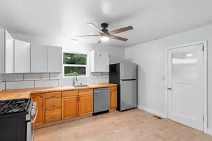 6481 SE 142nd Ave, Portland, OR 97236 - Photo 14