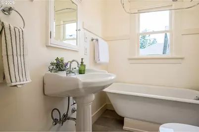 4930 SE 75th Ave, Portland, OR 97206 - Photo 18