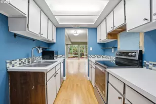 1718 NW Midlake Ln, Beaverton, OR 97006 - Photo 8