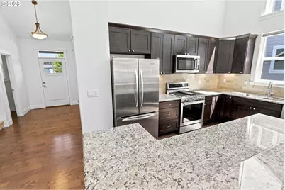 940 Makena Ln, Hood River, OR 97031 - Photo 10