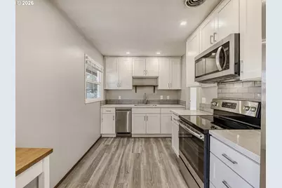 6155 N Hudson St, Portland, OR 97203 - Photo 10