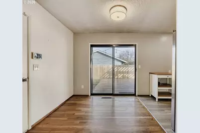 6155 N Hudson St, Portland, OR 97203 - Photo 8