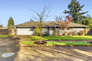 6155 N Hudson St, Portland, OR 97203 - Photo 2