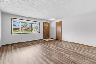 1 Independence Ct, Longview, WA 98632 - Photo 4