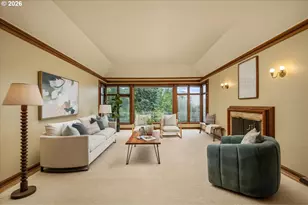 5040 SW Hilltop Ln, Portland, OR 97221 - Photo 6