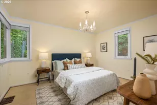 5040 SW Hilltop Ln, Portland, OR 97221 - Photo 16