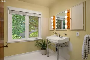 5040 SW Hilltop Ln, Portland, OR 97221 - Photo 30