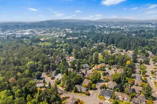 5504 Westfield Ct, Lake Oswego, OR 97035 - Photo 42