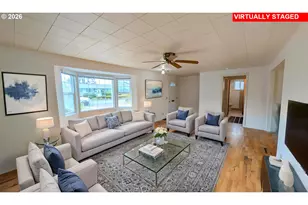 1050 E Jackson Ave, Cottage Grove, OR 97424 - Photo 2