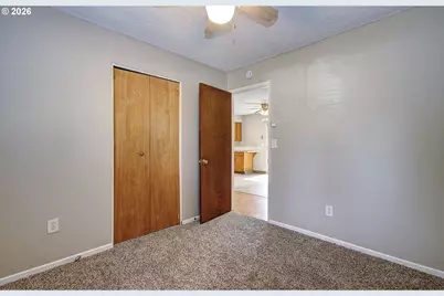 11903 NE 6th St, Vancouver, WA 98684 - Photo 16