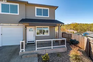 1542 W Thyme Dr, Roseburg, OR 97471 - Photo 2