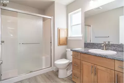 1542 W Thyme Dr, Roseburg, OR 97471 - Photo 40