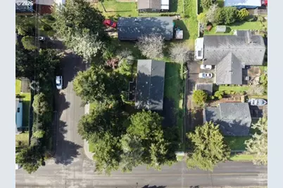 518 S Wall St, Coos Bay, OR 97420 - Photo 18