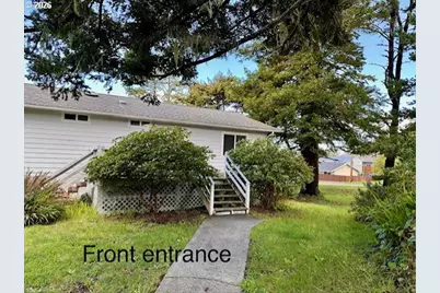 518 S Wall St, Coos Bay, OR 97420 - Photo 1