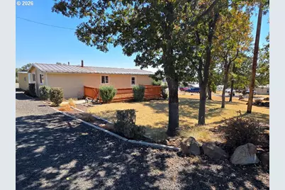 276 S Molly Ann Rd, Tygh Valley, OR 97063 - Photo 2