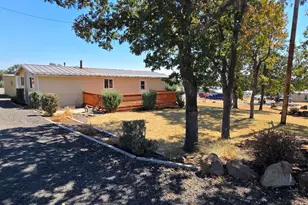 276 S Molly Ann Rd, Tygh Valley, OR 97063 - Photo 2