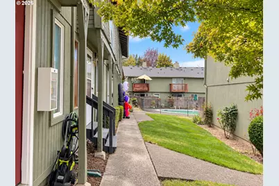 1809 NE 116th St #D, Vancouver, WA 98686 - Photo 2