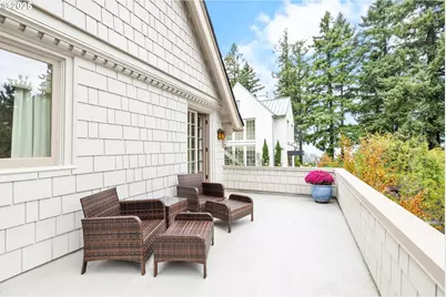 2547 SW Hillcrest Dr, Portland, OR 97201 - Photo 34