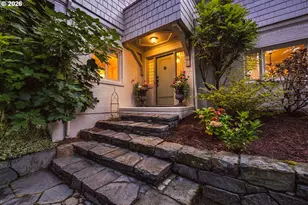 2547 SW Hillcrest Dr, Portland, OR 97201 - Photo 2