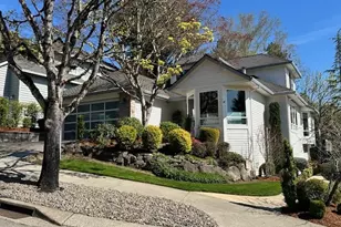 13841 Provincial Hill Dr, Lake Oswego, OR 97035 - Photo 2