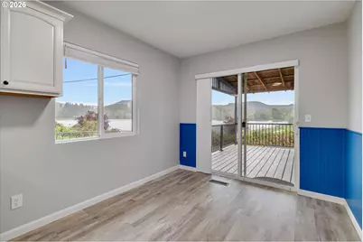 885 E Bridge St, Vernonia, OR 97064 - Photo 22