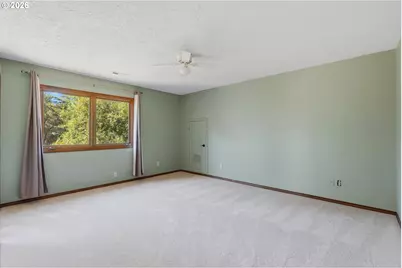 18132 Westview Dr, Lake Oswego, OR 97034 - Photo 34