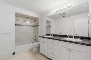 18132 Westview Dr, Lake Oswego, OR 97034 - Photo 32
