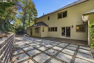 18132 Westview Dr, Lake Oswego, OR 97034 - Photo 38