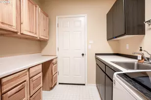 4166 Hampshire Ln, Eugene, OR 97404 - Photo 26