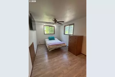 122 NE 4th St, Willamina, OR 97396 - Photo 32