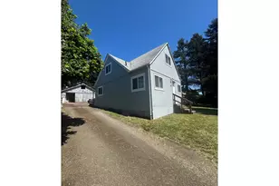 122 NE 4th St, Willamina, OR 97396 - Photo 46