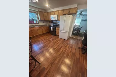 122 NE 4th St, Willamina, OR 97396 - Photo 18