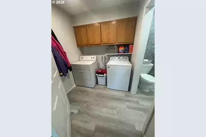 122 NE 4th St, Willamina, OR 97396 - Photo 14