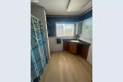 122 NE 4th St, Willamina, OR 97396 - Photo 28
