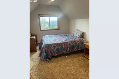 122 NE 4th St, Willamina, OR 97396 - Photo 34