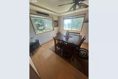 122 NE 4th St, Willamina, OR 97396 - Photo 24