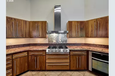15729 Blue Heron Way NE, Silverton, OR 97381 - Photo 12