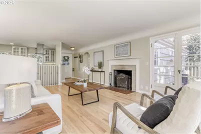 5008 SW Taylors Ferry Rd, Portland, OR 97219 - Photo 8